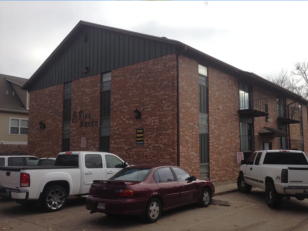 1113 Bertrand St
